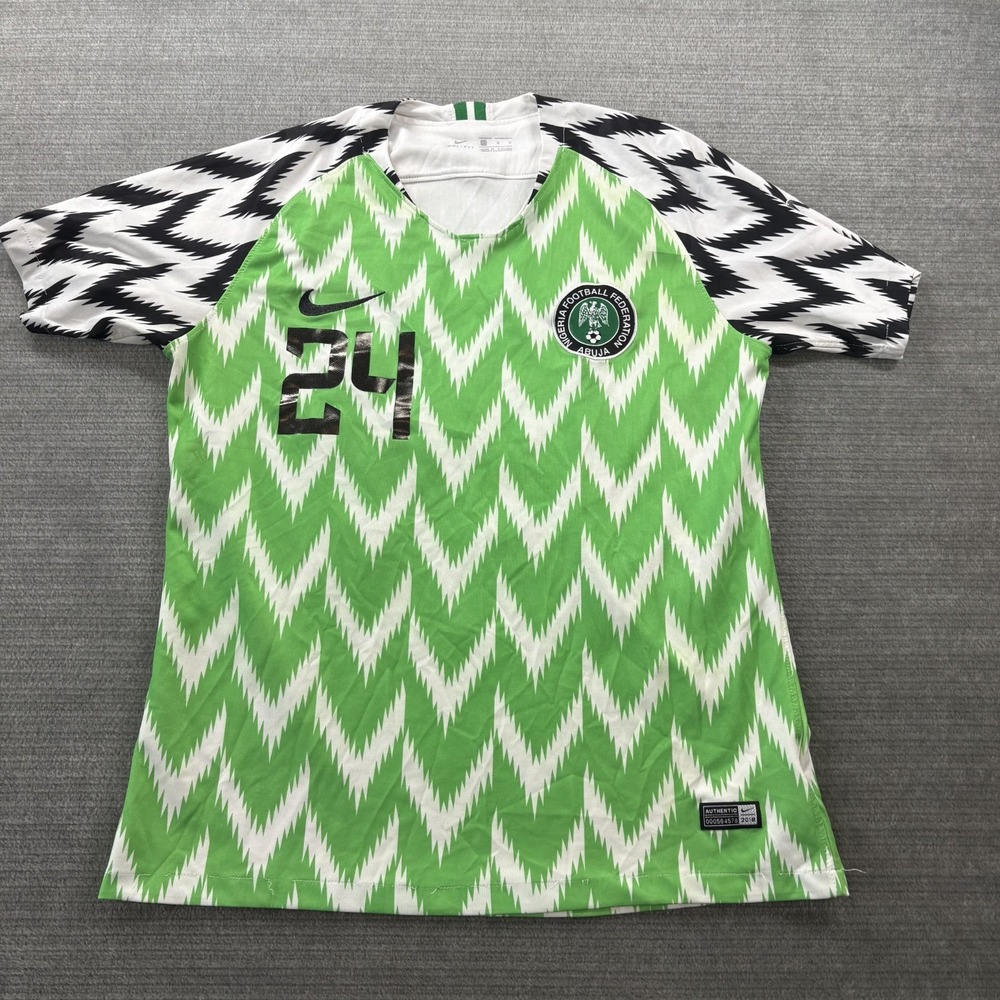 Nigeria Soccer Jersey 2018 Nike Mens Home Green Size L #24 Slim Fit